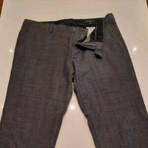 Banana Republic Monogram - Modern Slim Fit Wool Dress Pants - Men's 34 x 32